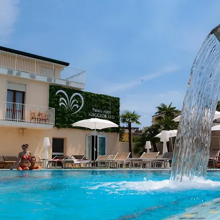 Palace Meggiorato Hotel