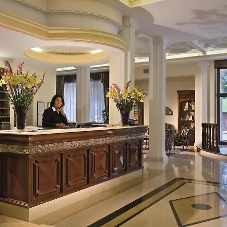 Palace Meggiorato Otel 4*